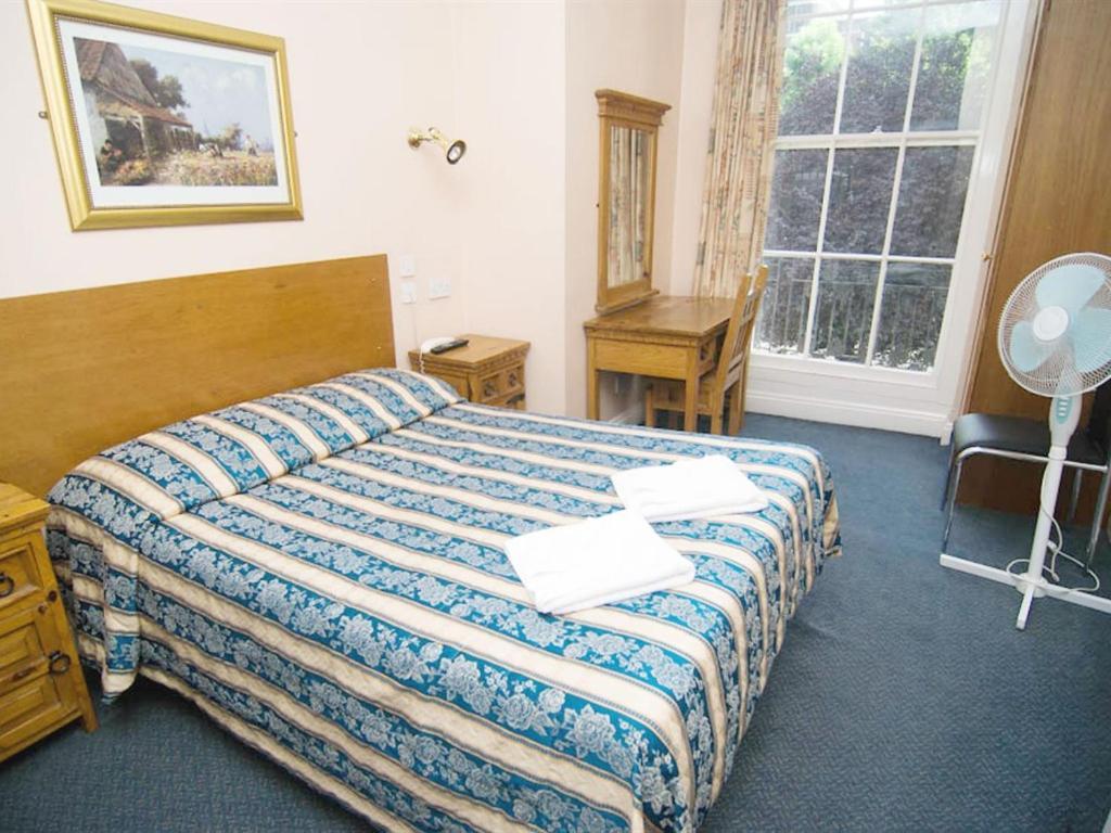 Normandie Hotel London Bagian luar foto