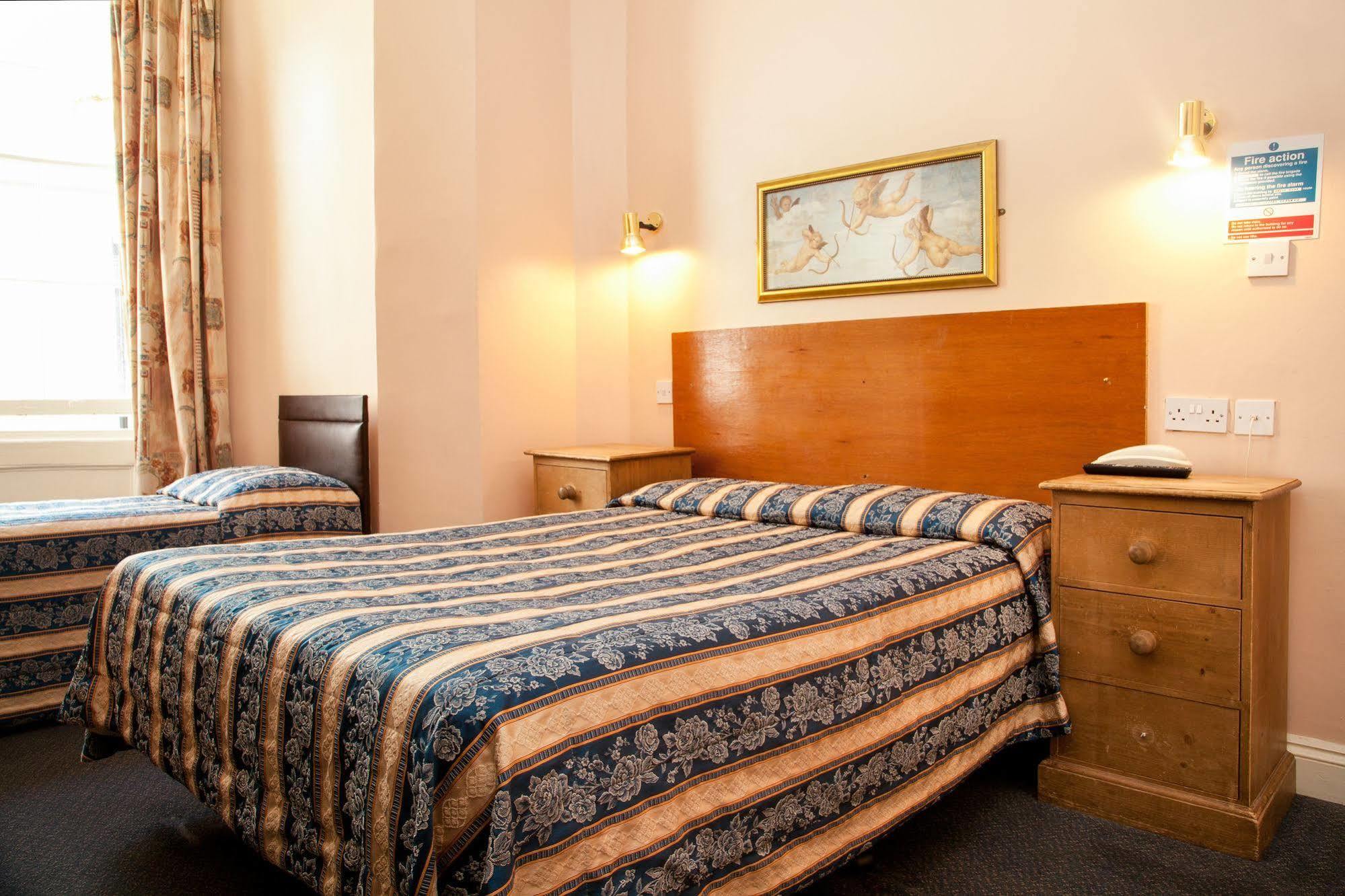 Normandie Hotel London Bagian luar foto